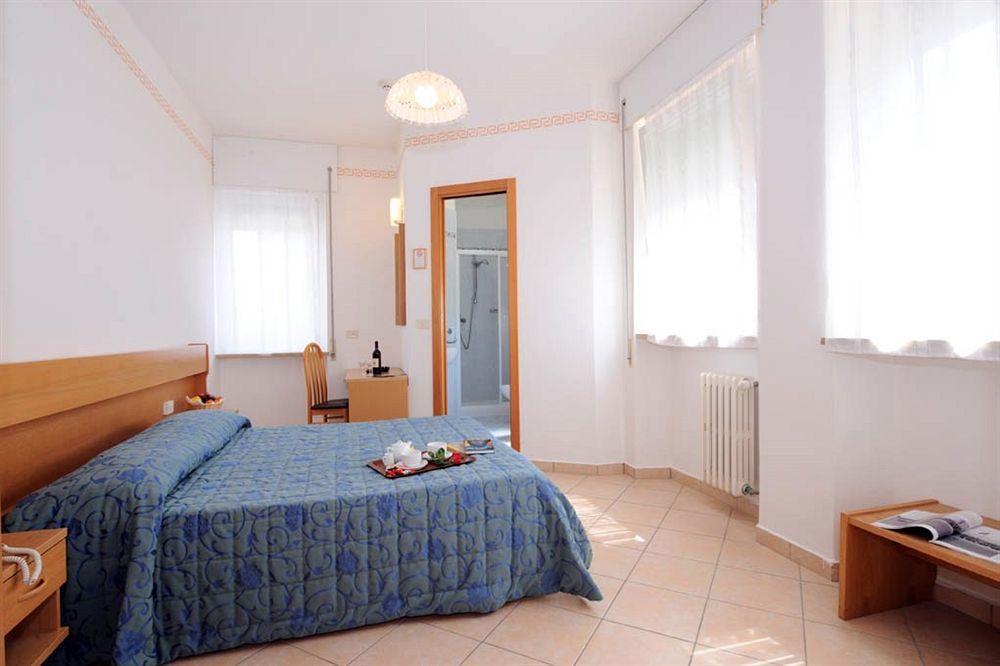 Hotel Marina Bardolino Ngoại thất bức ảnh