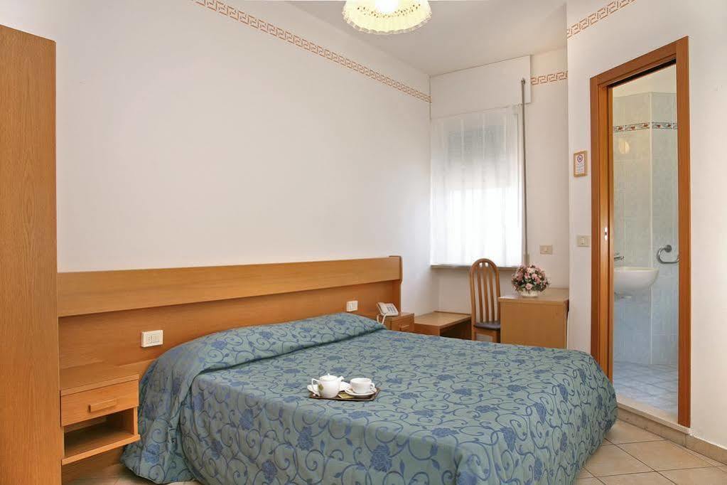 Hotel Marina Bardolino Ngoại thất bức ảnh