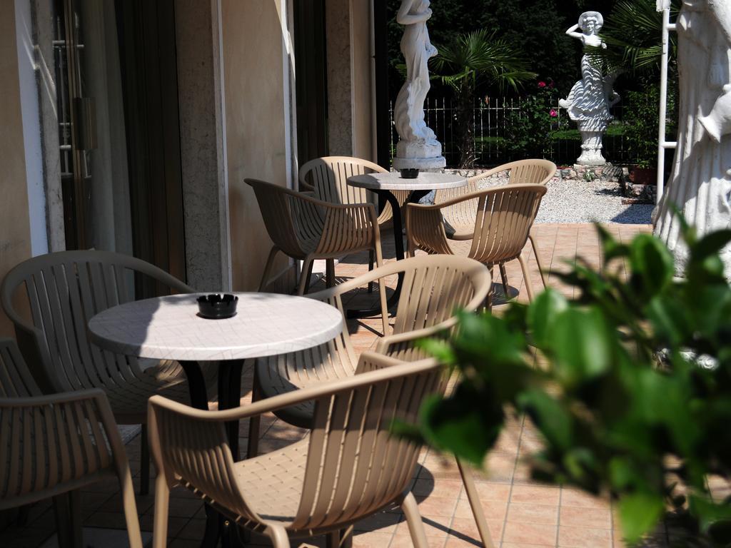 Hotel Marina Bardolino Ngoại thất bức ảnh